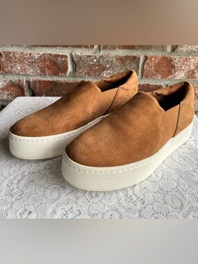 Vince Warren Platform Slip-On
Sneaker - Women's size 7.5